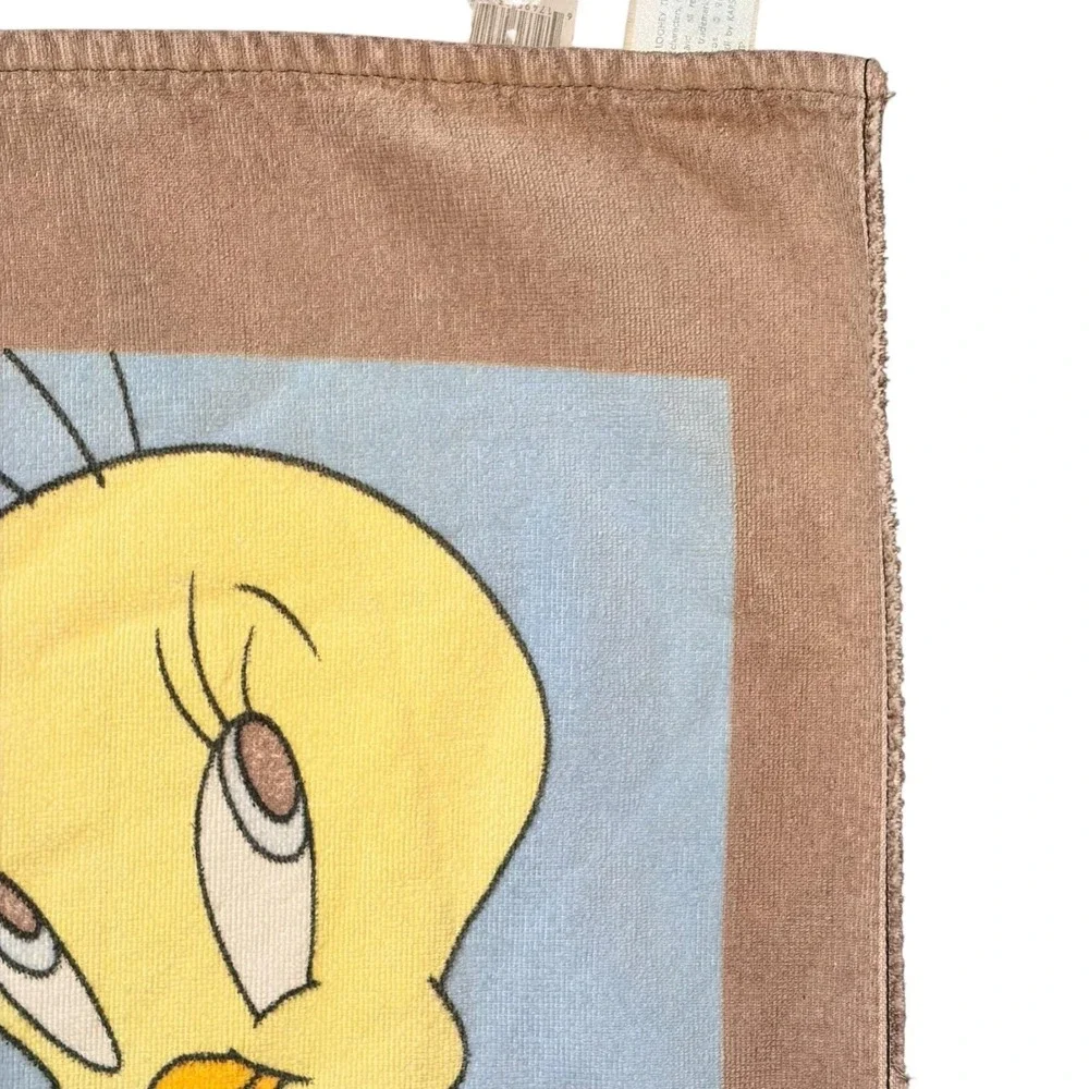 VTG Warner Bros Looney Tunes Bugs‎ Bunny Tweety 2000 Vintage Beach Towel